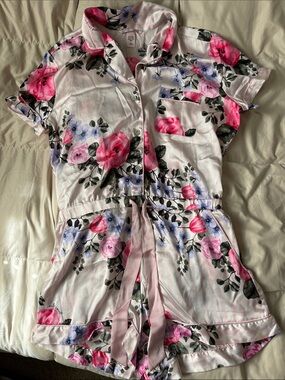 Victoria's Secret Floral Satin Pajama Romper Sleepwear Pink Purple White Medium